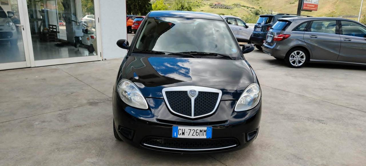 Lancia Ypsilon 1.2 GPL