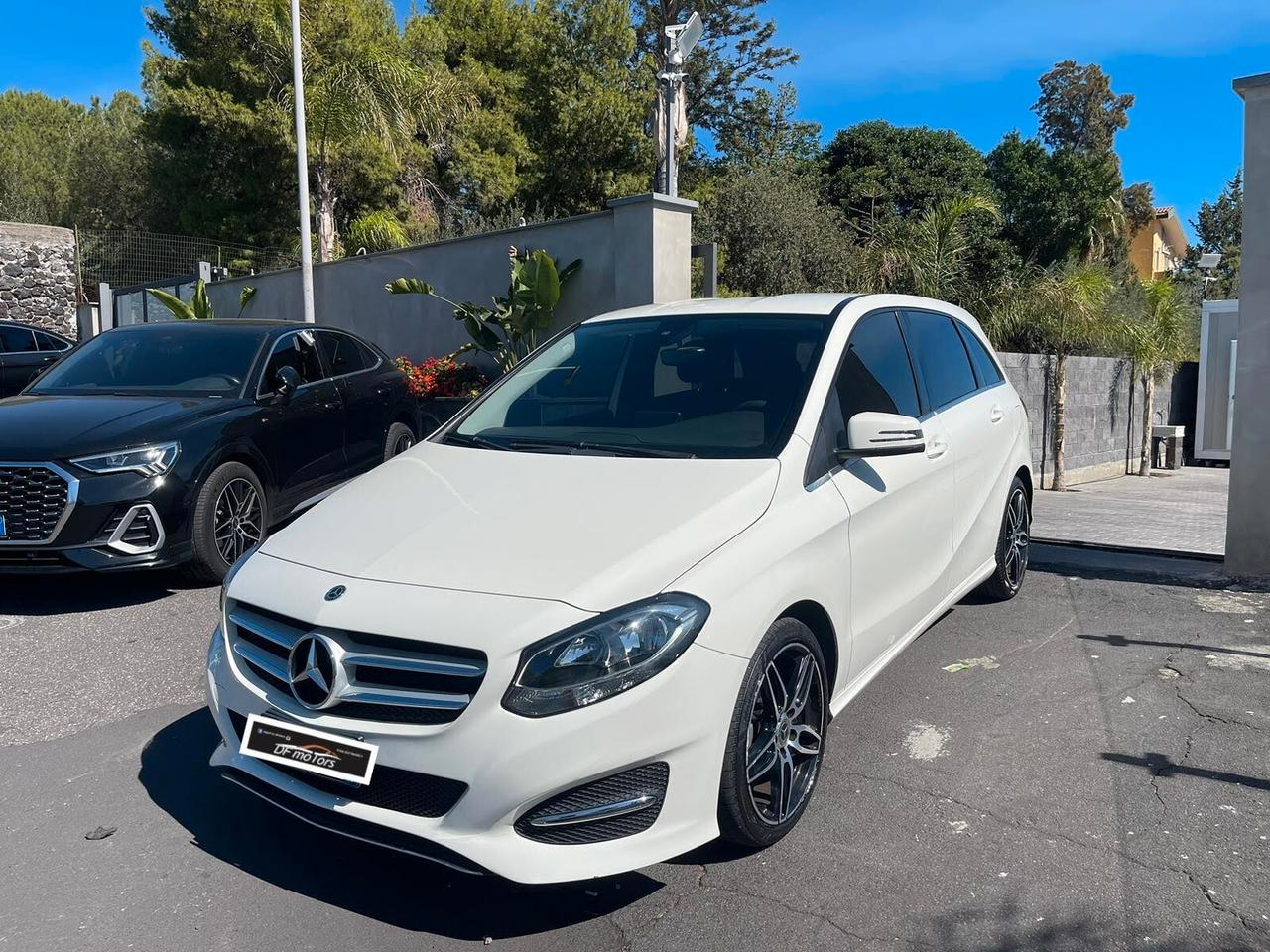 Mercedes-benz B 180 B 180 d Automatic Premium