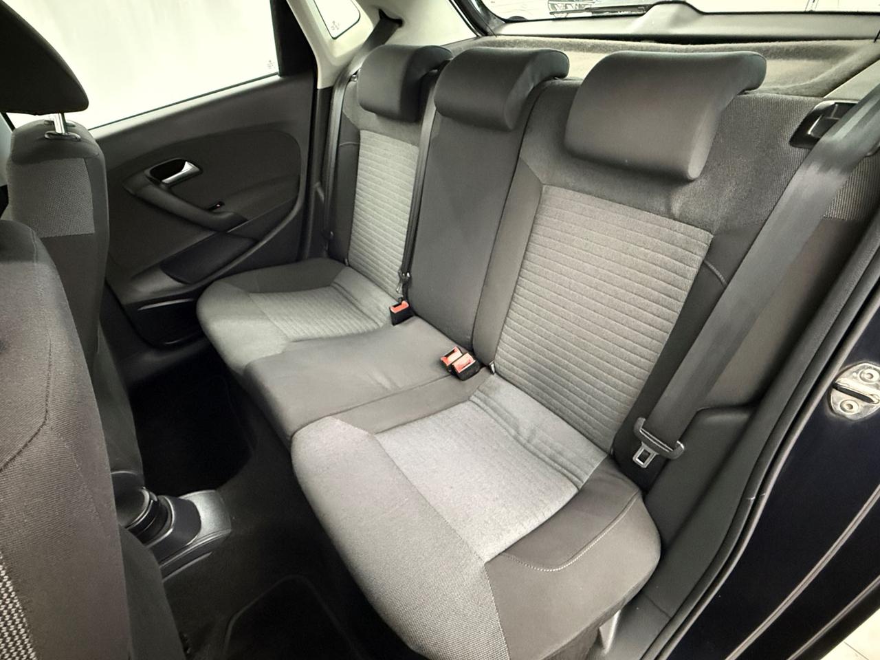 VOLKSWAGEN Polo V 2009 Polo 5p 1.2 Comfortline 70cv