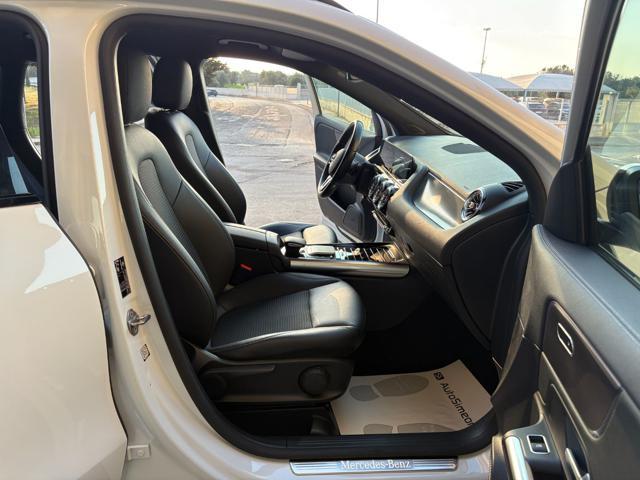 MERCEDES-BENZ GLA 180 d Automatic Sport Plus Pack Night-LUCI AMBIENTE