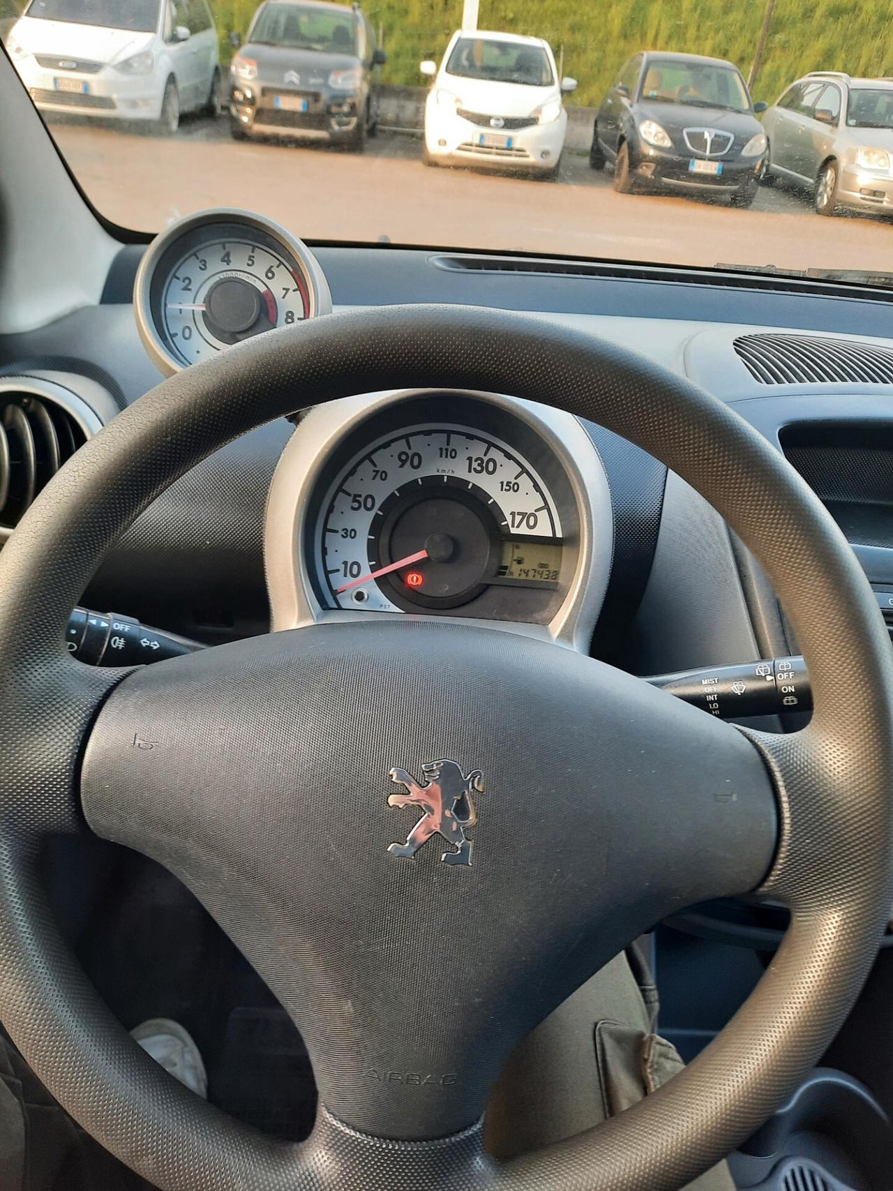 Peugeot 107 1.0 68 CV Ok neopatentati