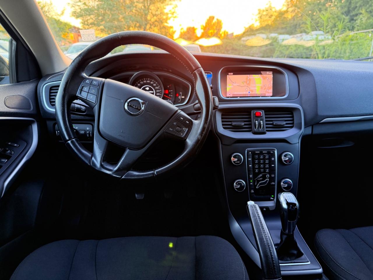 Volvo V40 D2 Inscripción 2.0 120cv 2018 MOTORE NUOVO