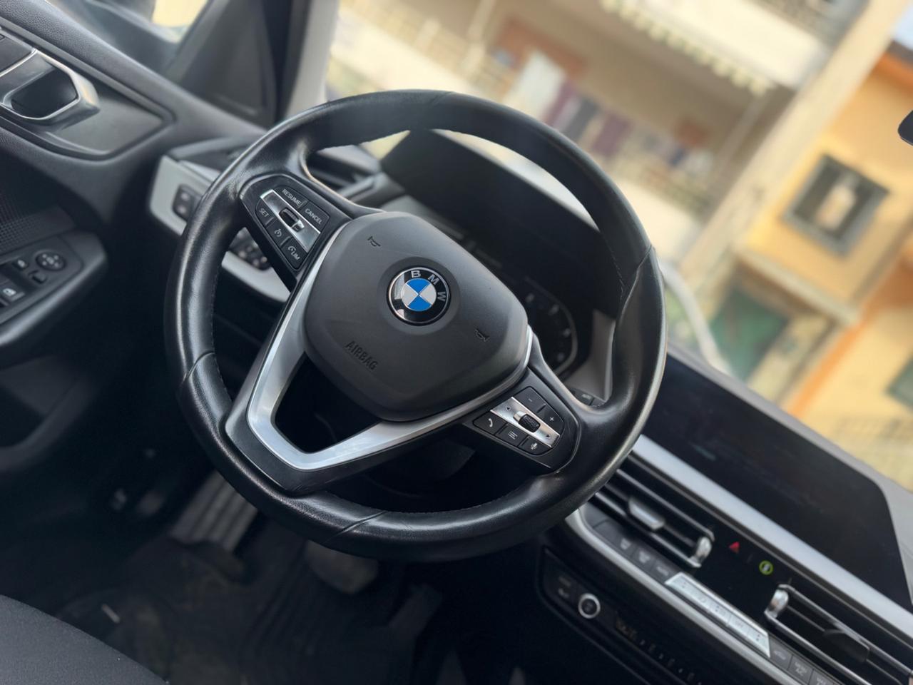 Bmw 116 116d 5p. Luxury