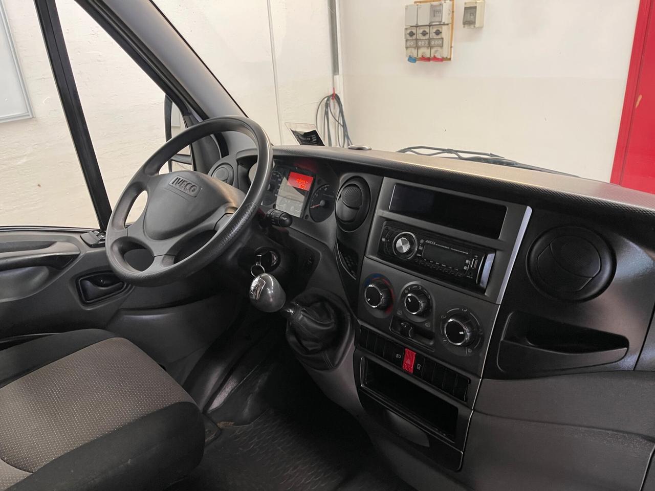 Iveco Daily 29L11 3 posti-Ok Neopatentati_LEGGI SOTTO