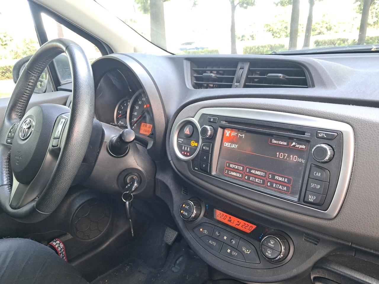 TOYOTA YARIS 1.4 D 2013
