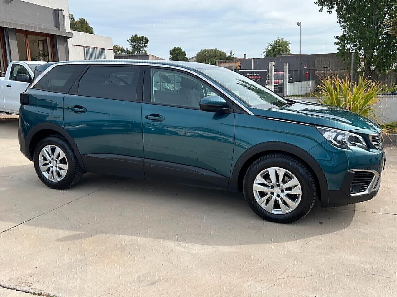 Peugeot 5008 BlueHDi 130 S&S EAT8 Business 2019