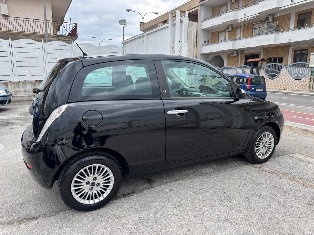 Lancia Ypsilon 1.2 BENZINA 60CV 2009