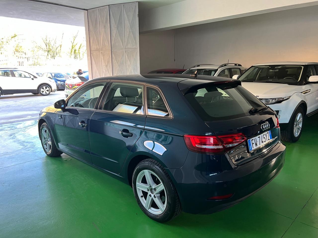 Audi A3 SPB 30 g-tron S tronic Business