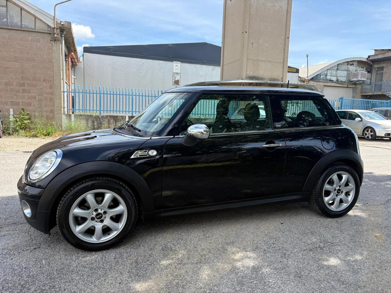 Mini 1.6 benzina 16V One (72kW) 2010 135.000 KM
