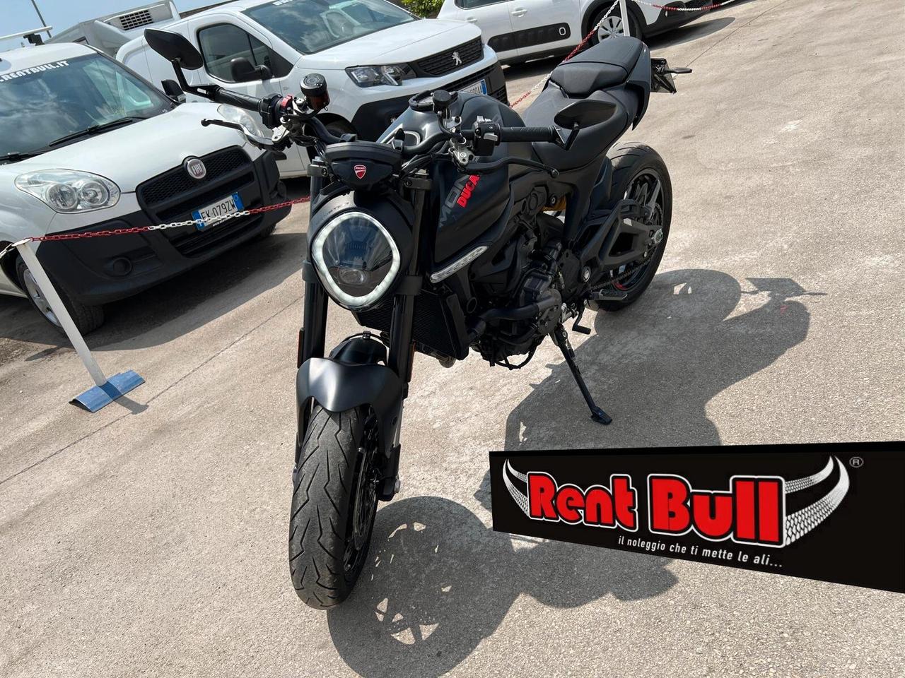 MOTO DUCATI MONSTER 937 2023 PARI AL NUOVO