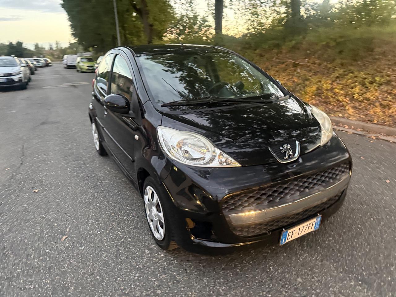 Peugeot 107 1.0 68CV 5p. Desir