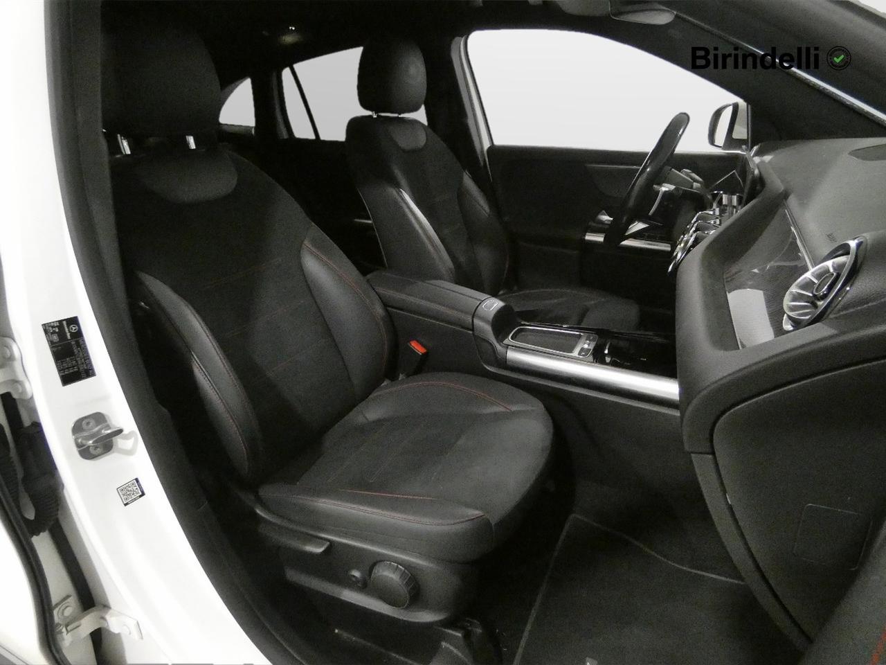 Mercedes-Benz GLA (H247) - GLA 200 d Automatic AMG Line Premium