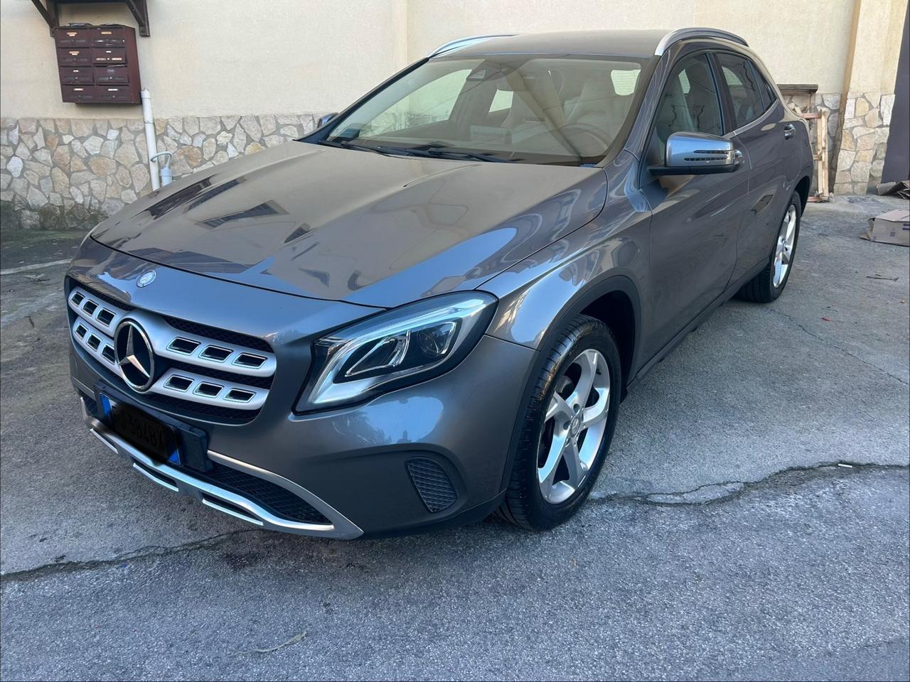 Mercedes-benz GLA 180 d Automatic Executive