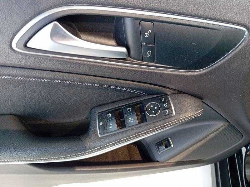 Mercedes-Benz GLA GLA 200 d Sport
