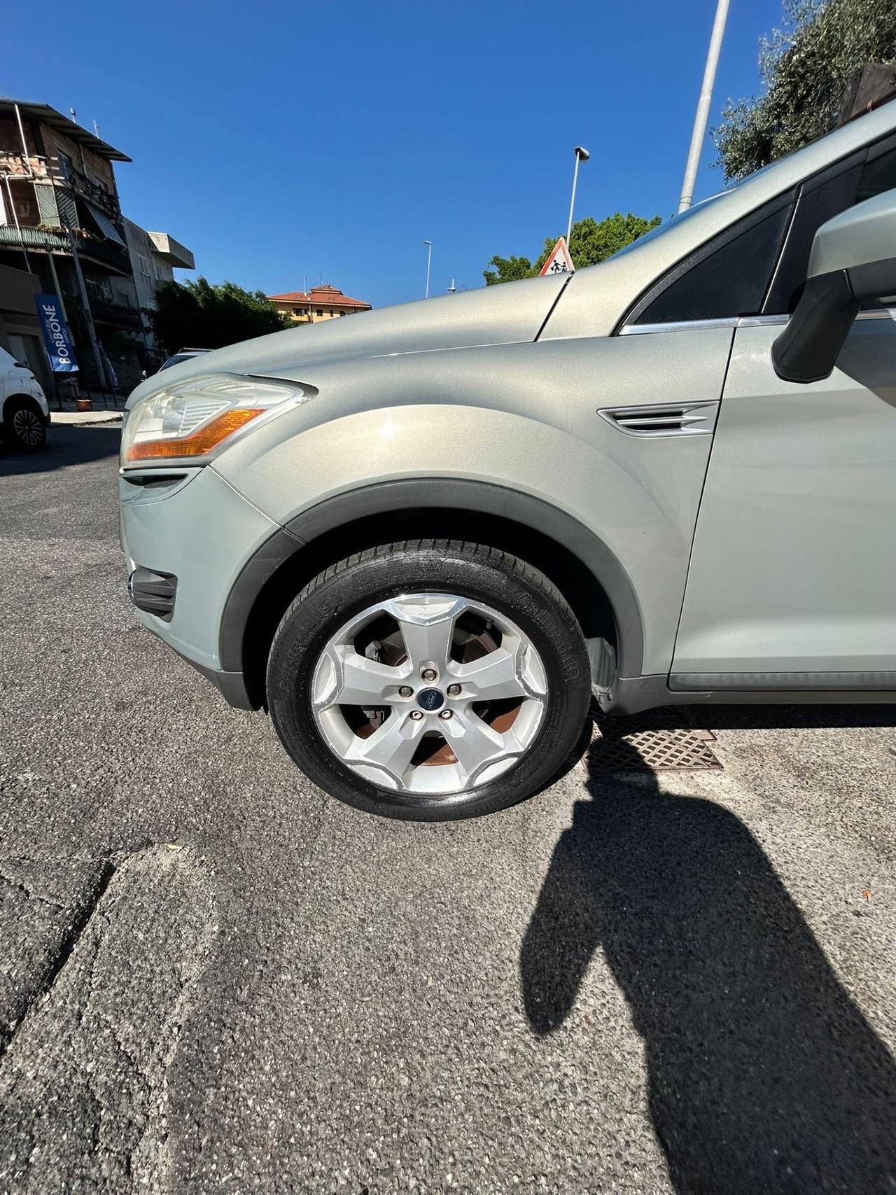 Ford Kuga Kuga+ 2.0 TDCi 136 CV 4WD DPF