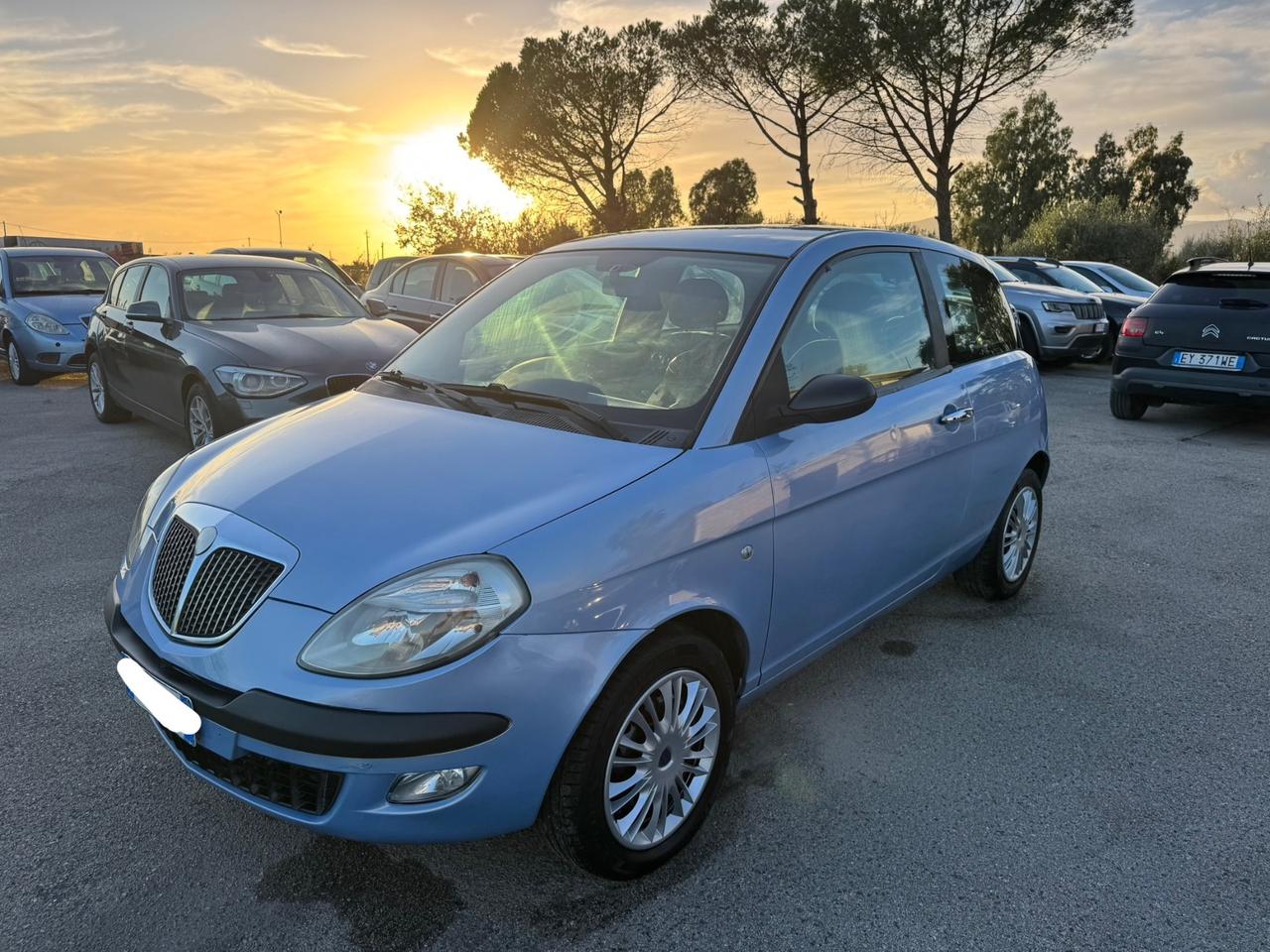 Lancia Ypsilon 1.3 MJT 75 CV Platino