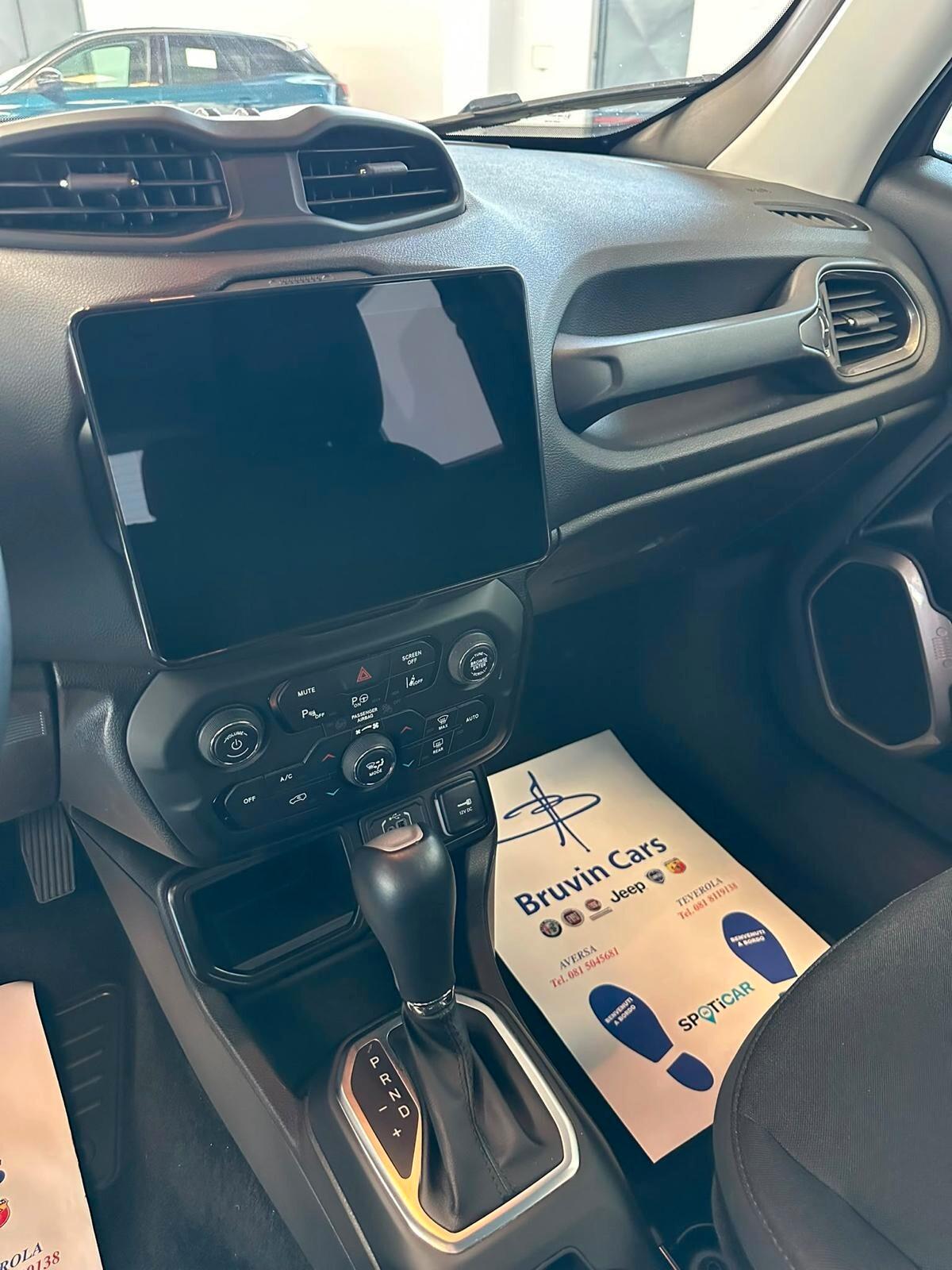 Jeep Renegade 1.5 Turbo T4 MHEV Summit