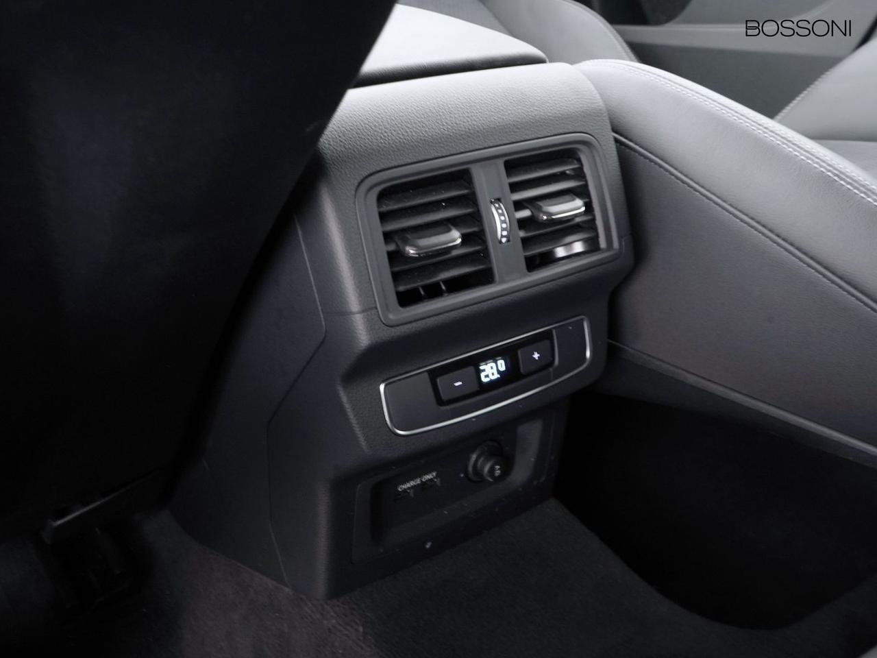 Audi Q5 sportback 40 2.0 tdi mhev 12v s line quattro s tronic