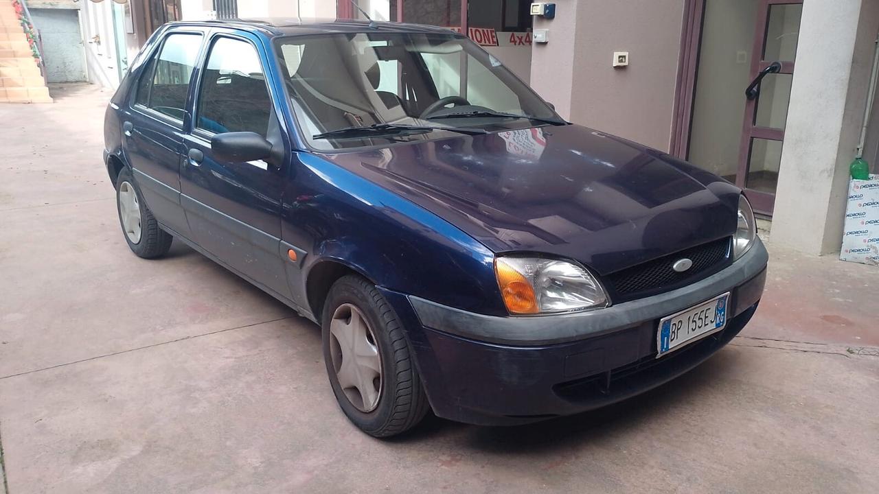 Ford Fiesta 1.2i - 2001