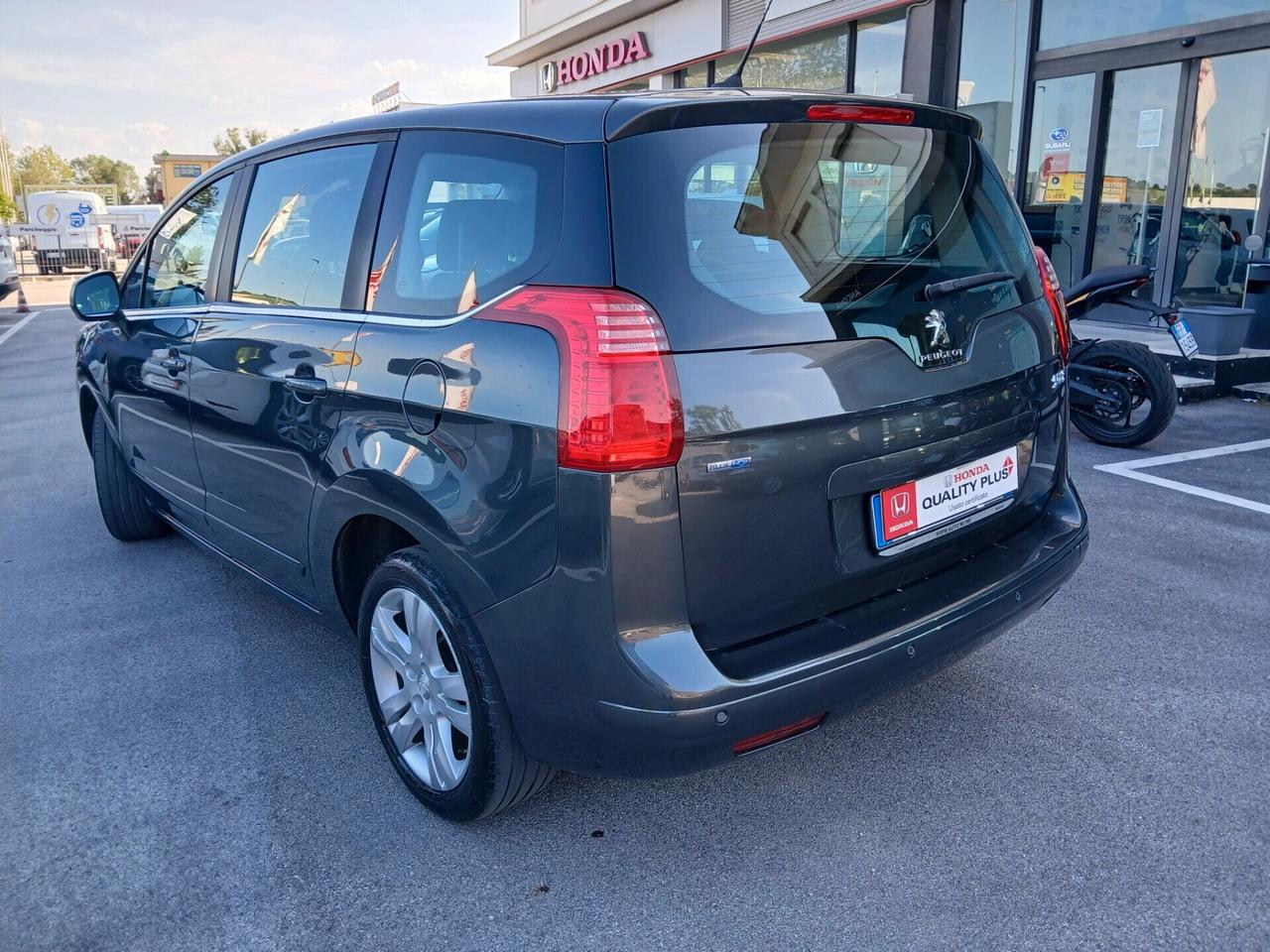Peugeot 5008 BlueHDi 120 EAT6 S&S Business