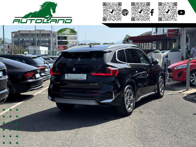 BMW iX1 xDrive 30 xLine