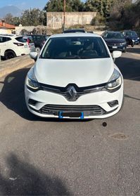 Renault Clio dCi 8V 90CV EDC Start&Stop 5 porte Energy Intens