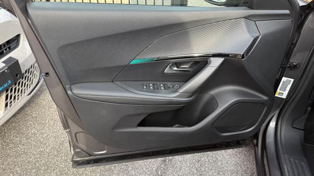 PEUGEOT 2008 1.2PURETECH 100CV S&S ALLURE*CL17*FULL LED*