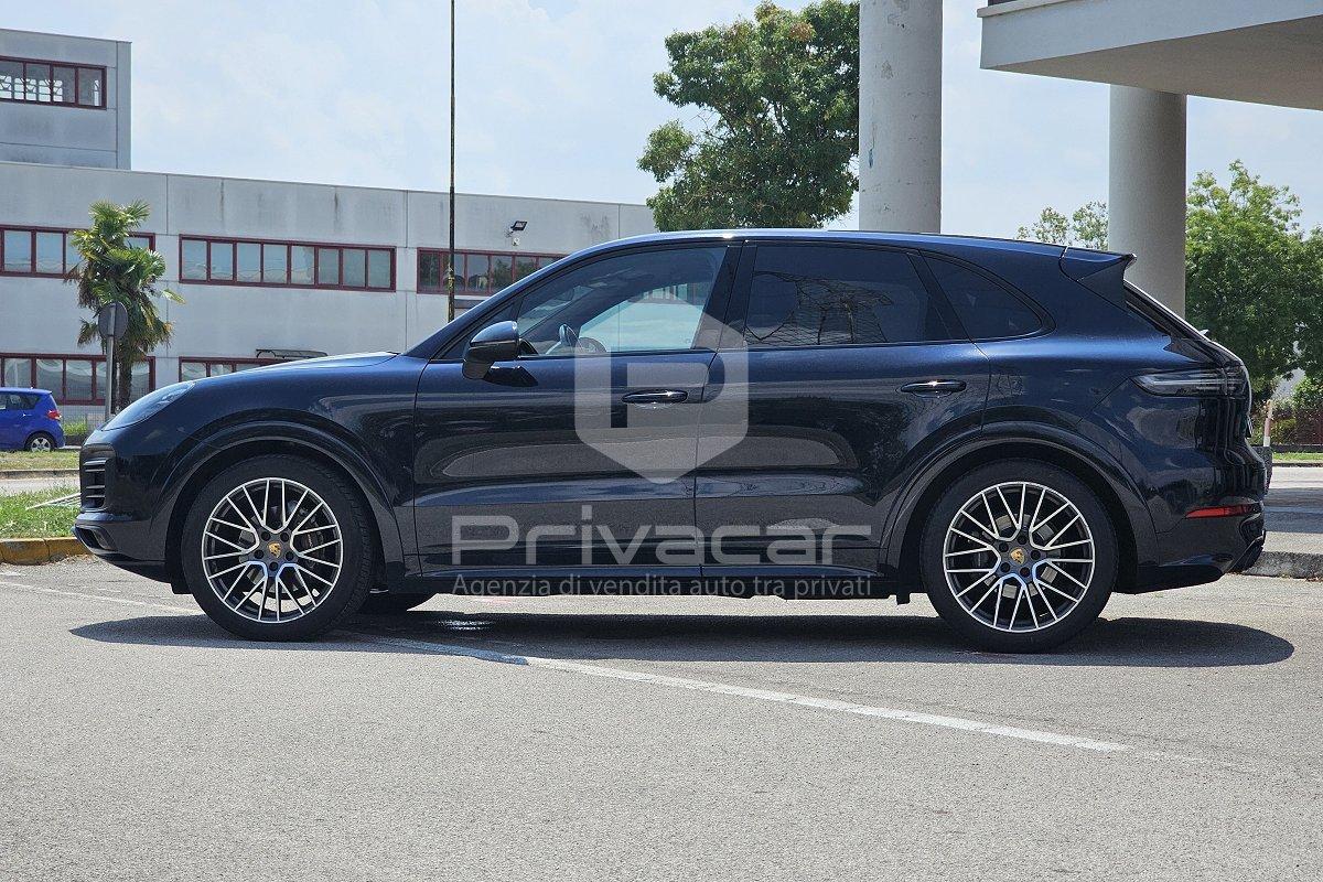 PORSCHE Cayenne 3.0 V6