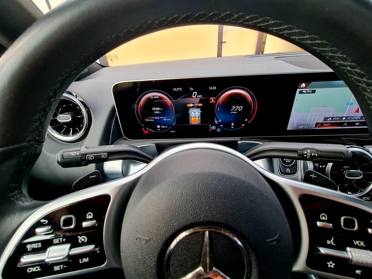 MERCEDES GLB 200d SPORT PLUS 4matic IVA 22%