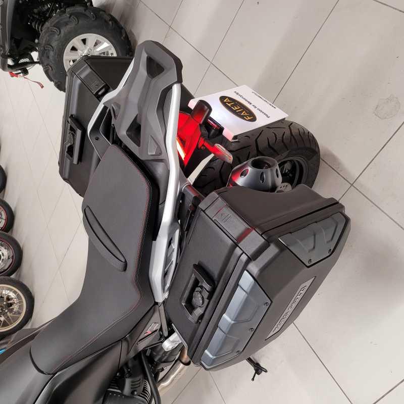 Moto Guzzi V85 Strada - 2025