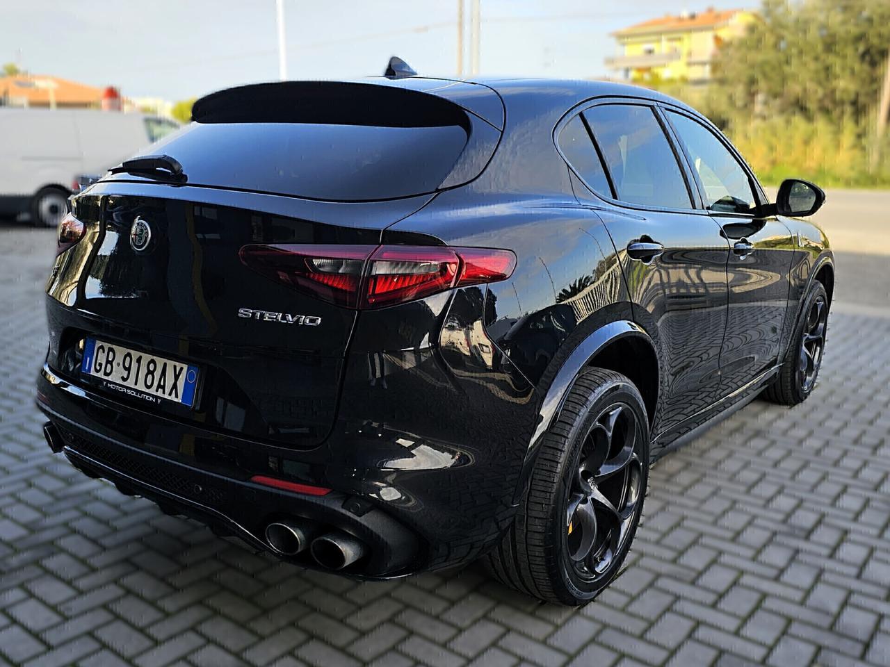 Alfa Romeo Stelvio 2.9 Bi-Turbo V6 510 CV AT8 Quadrifoglio