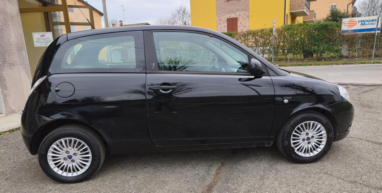Lancia Ypsilon 1.2 Elle