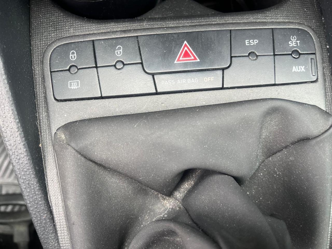 Seat Ibiza SW-1.6 tdi-full -2011