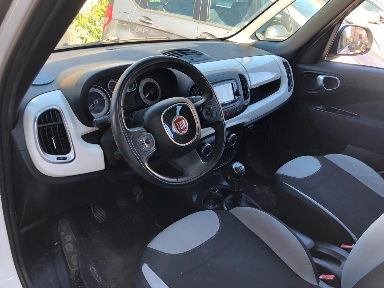 Fiat 500L Living 1.3 Multijet 95 CV Pop Star7 POSTI SOLO 68.296 KM!!! GARANZIA COMPLETA EUROPEA CONFORMGEST 12 MESI RINNOVABILE FINO A 36 MESI!!!