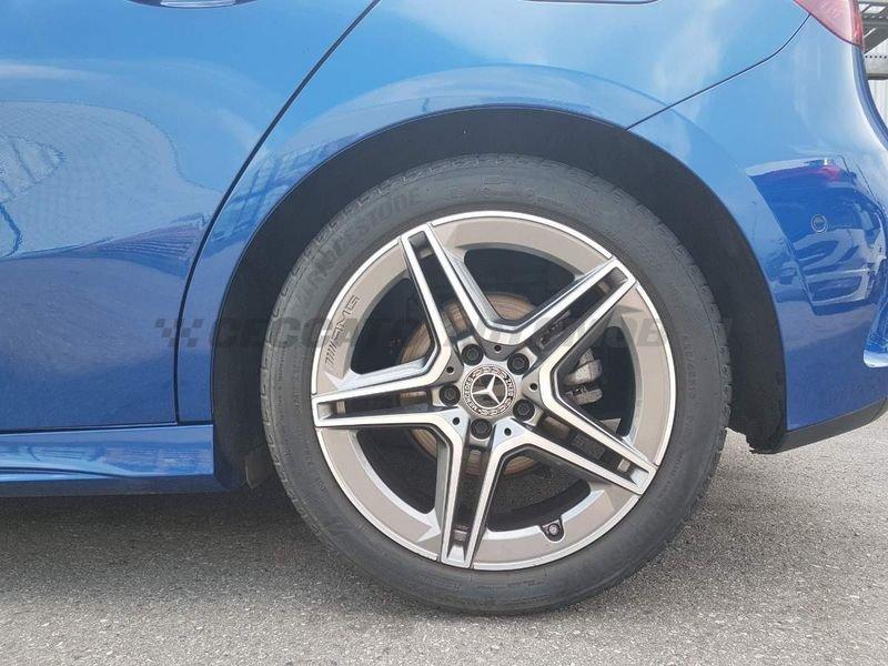 Mercedes-Benz Classe A A 180 d AMG Line Premium auto