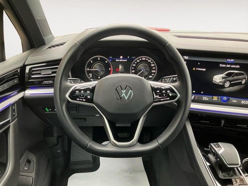 Volkswagen Touareg 3.0 V6 TDI SCR 210kW Elegance R-line Exterior