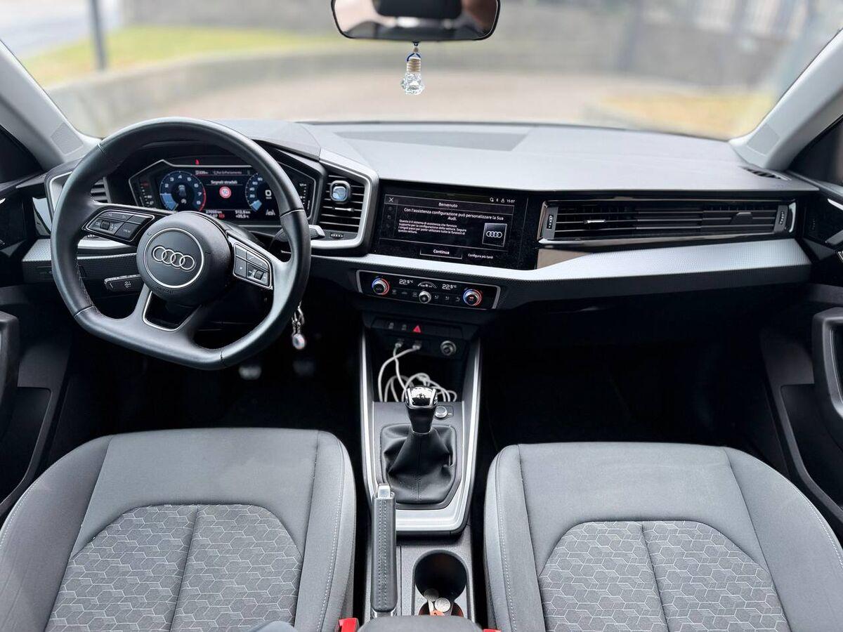 Audi A1 30 1.0 tfsi S line edition 116cv