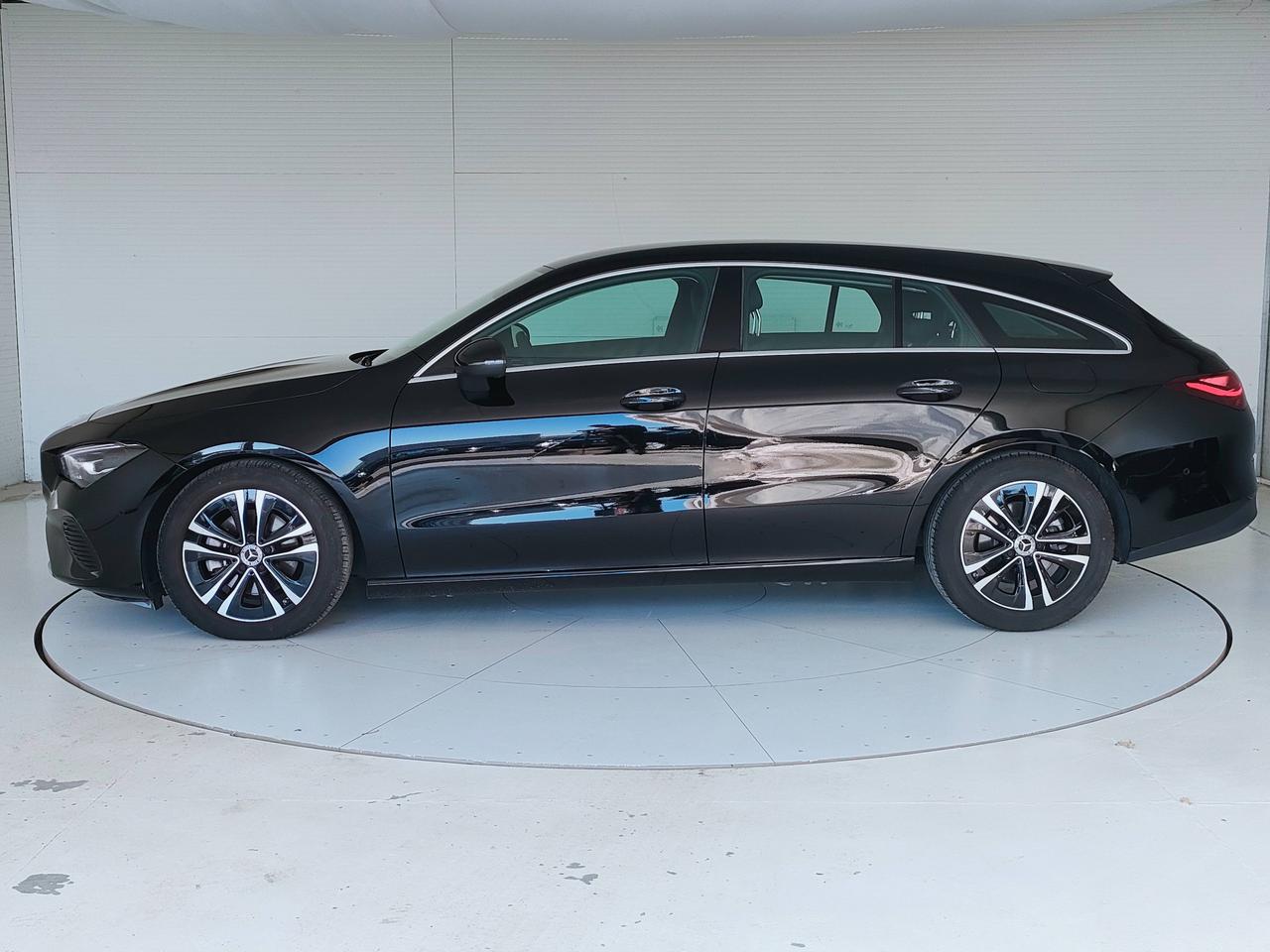 Mercedes-Benz CLA Sh.Brake - X118 2023 - CLA Shooting Brake 180 d Advanced auto