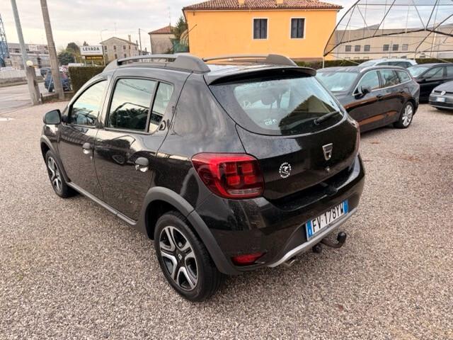 Dacia Sandero Stepway 0.9 tce 90 cv turbo Gpl