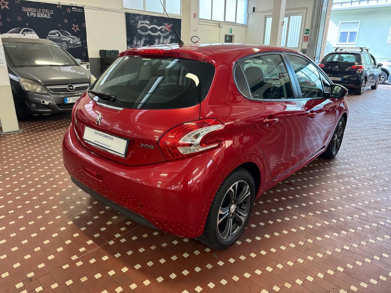 Peugeot 208 PureTech 82 5 porte Allure - IDEALE PER NEOPATENTATI
