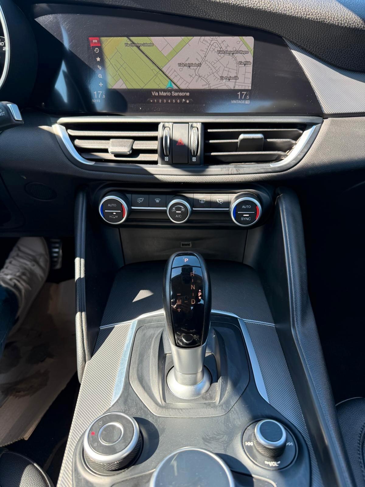 Alfa Romeo Giulia 2.2 Turbodiesel 190 CV AT8 B-Tech
