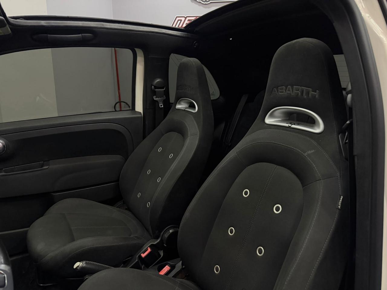 Abarth 595 C 1.4 Turbo T-Jet 160 CV Pista
