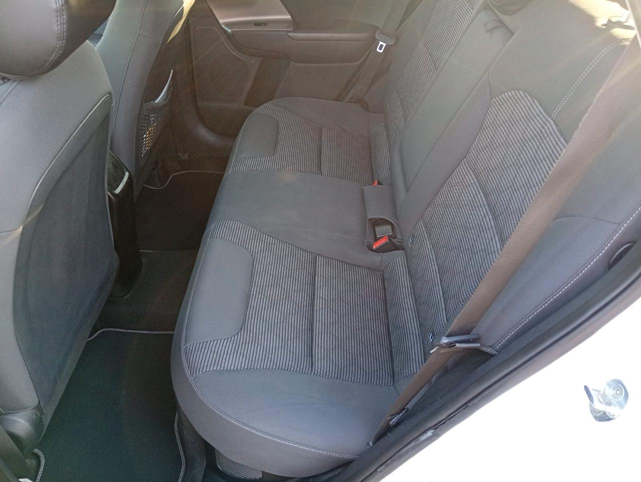 Kia Niro 1.6 GDi DCT HEV Evolution