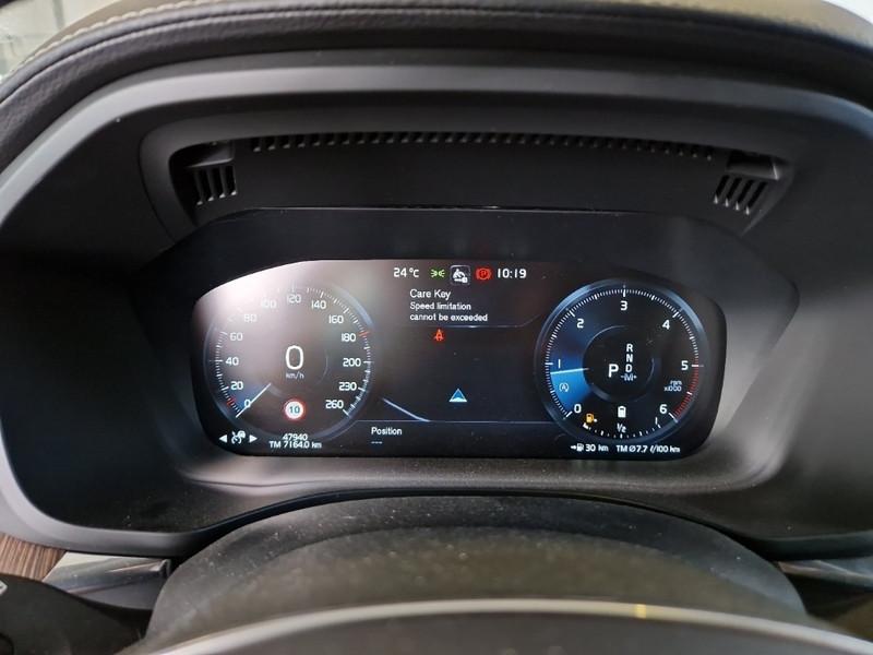 VOLVO XC60 B5 D AWD automatico Inscription
