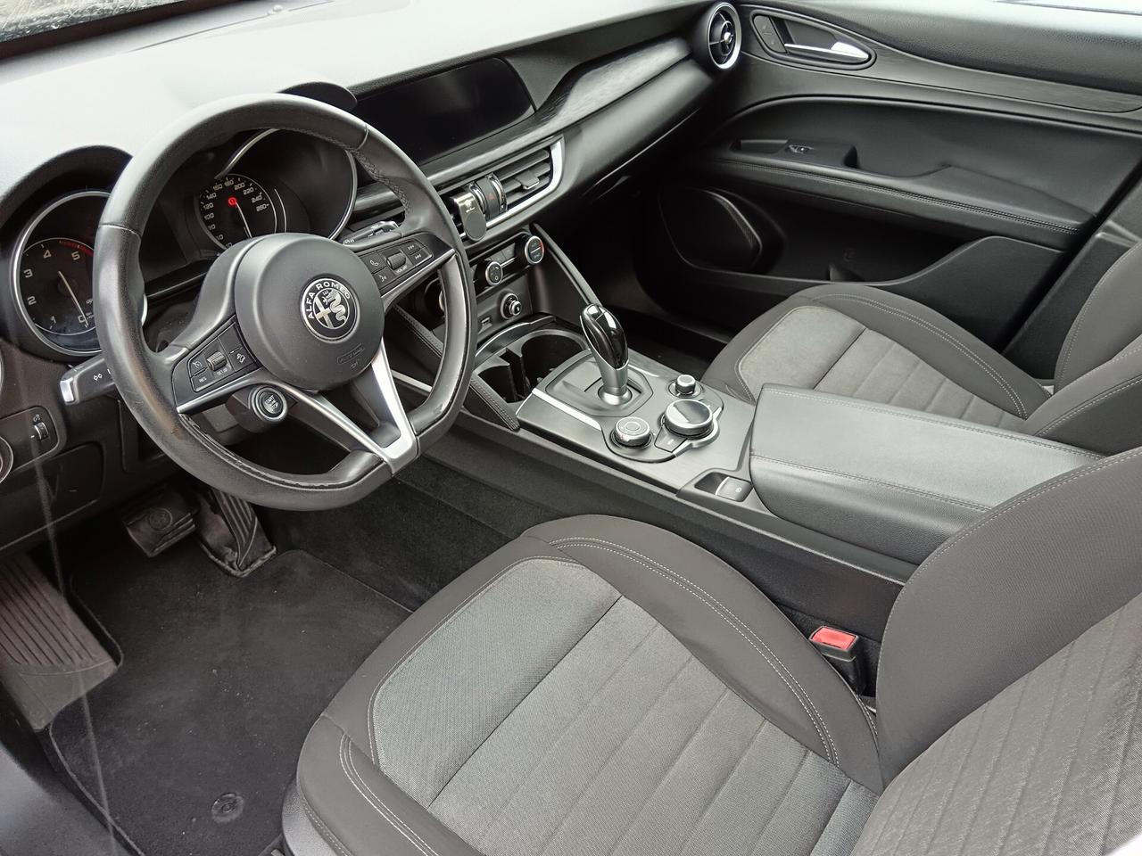 Alfa Romeo Stelvio 2.2 Turbodiesel 180 CV AT8 Q4 Executive