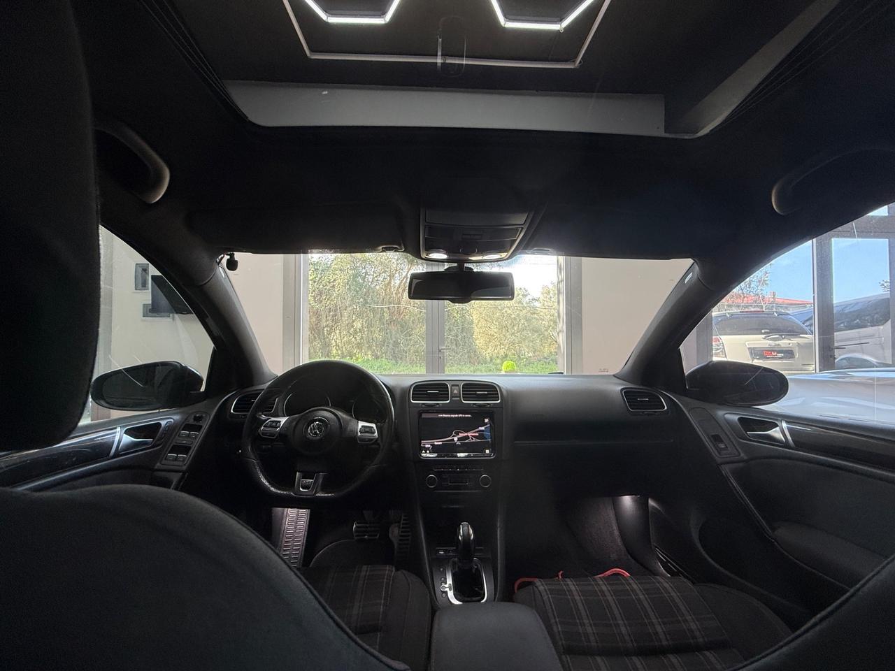 Volkswagen Golf GTI 2.0 TSI DSG 5p.