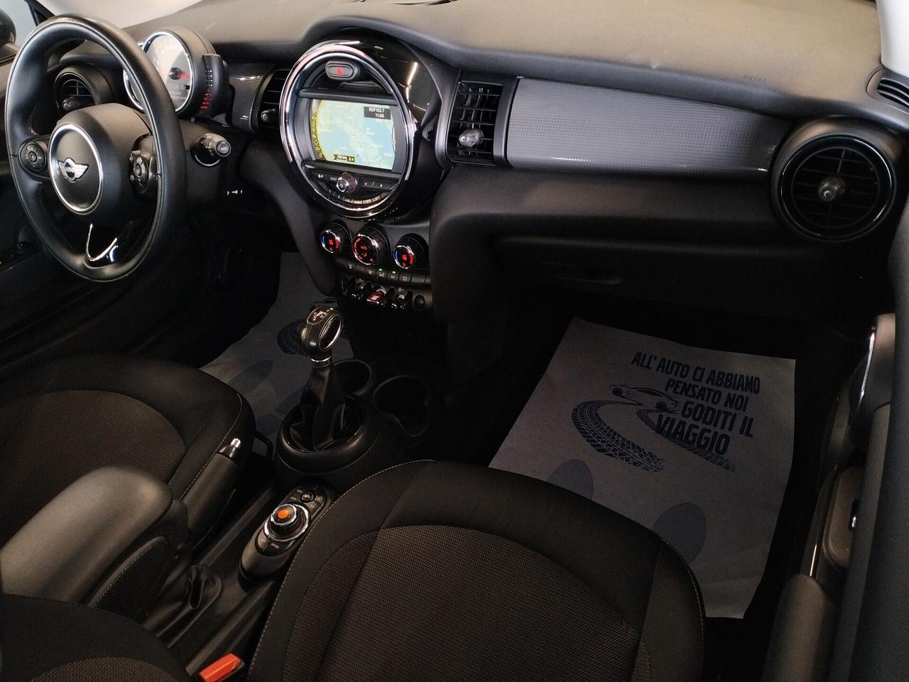 Mini Cooper D 1.5 3p auto - NEOPATENTATI - TAGLIANDI MINI