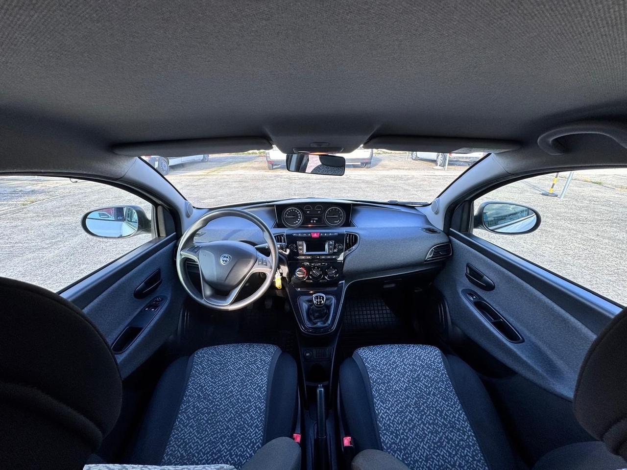 Lancia Ypsilon 0.9 TwinAir 5 porte Metano Ecochic Elefantino Blu