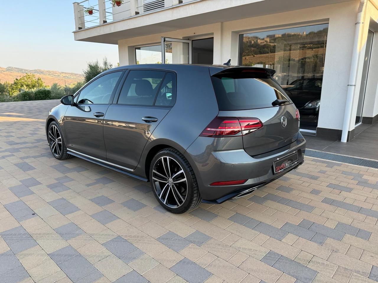 Volkswagen Golf 7.5 R-LINE 1.6 TDI 115 CV 5p.
