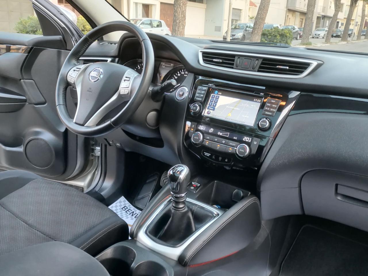 Nissan Qashqai 1.5 dCi NAVI CAMERE360 TETTO - 2016